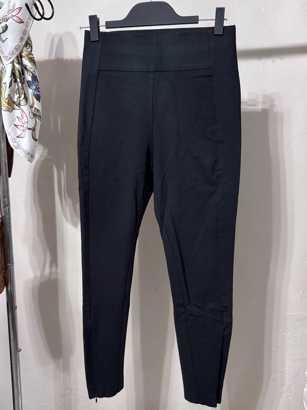 H&M Pull On Stretch Pants Ankle Zipper Size Medium